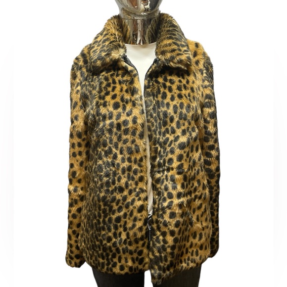 Missguided Leopard Print Teddy Jacket - Picture 2 of 3